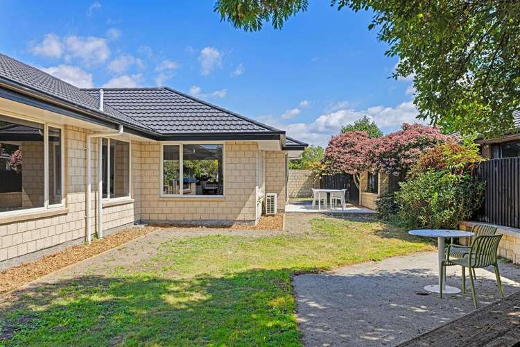 26 Glastonbury Drive Burwood_18