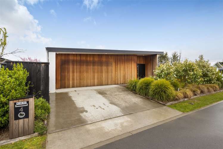 4 Piper Lane Burleigh_12