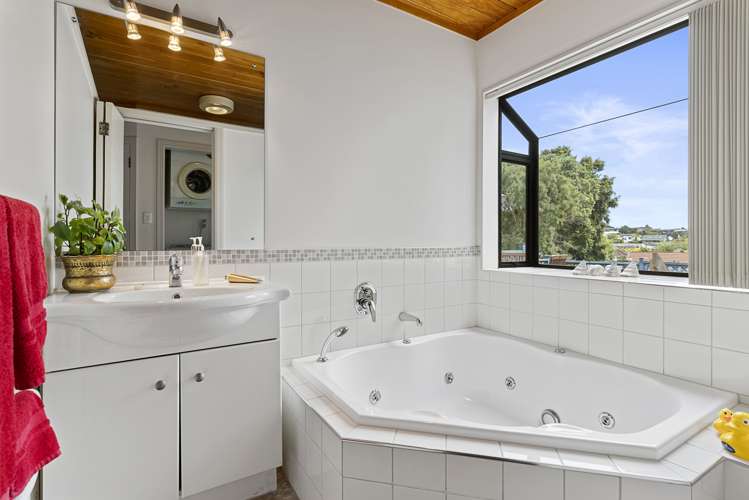 8 Landsberg Way Windsor Park_13