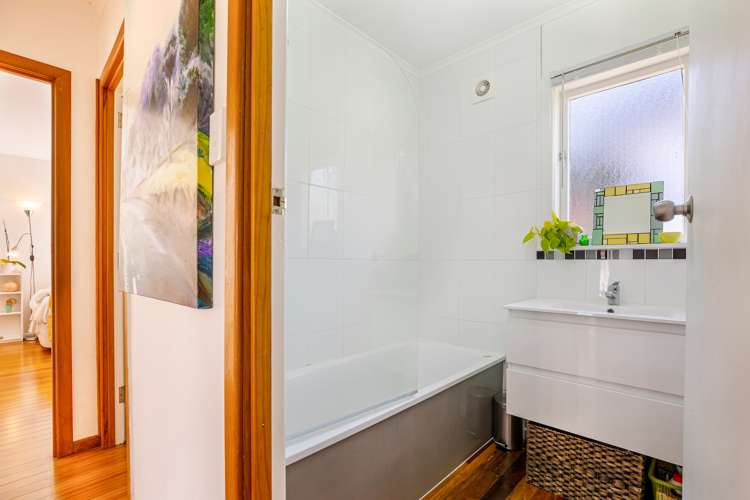 235c Titirangi Road Titirangi_12