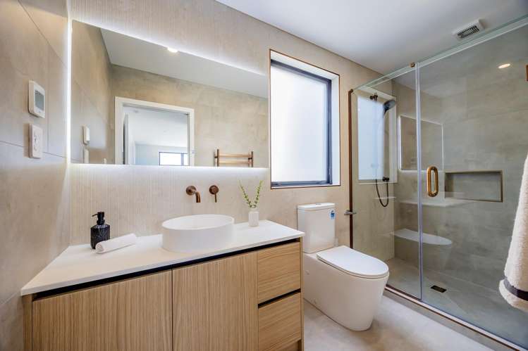 5. Weir Lane Oteha_22