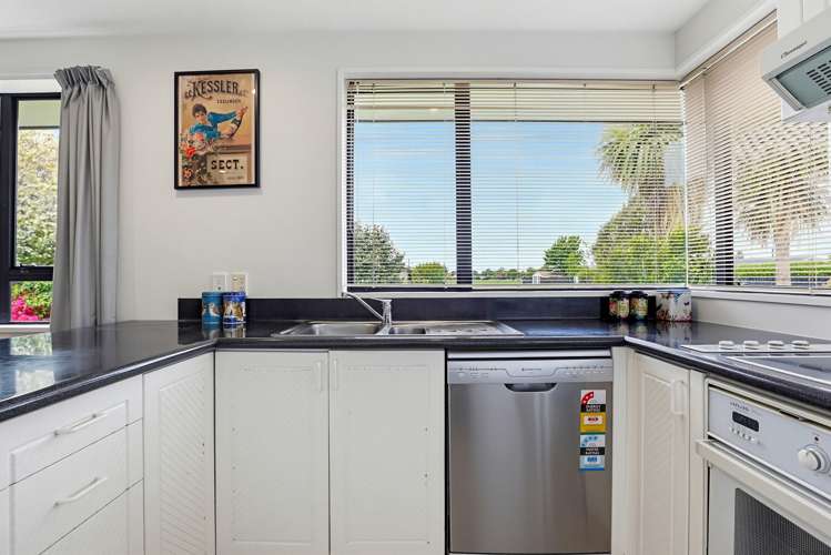 1B Coleman Place Darfield_3
