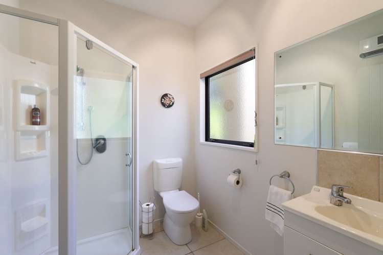 106a The Glen Road Glenduan_16