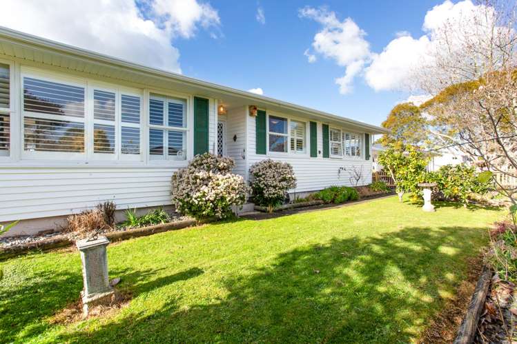 3 Crocombe Crescent_0