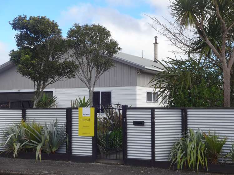 7 Martin Place Carters Beach_16