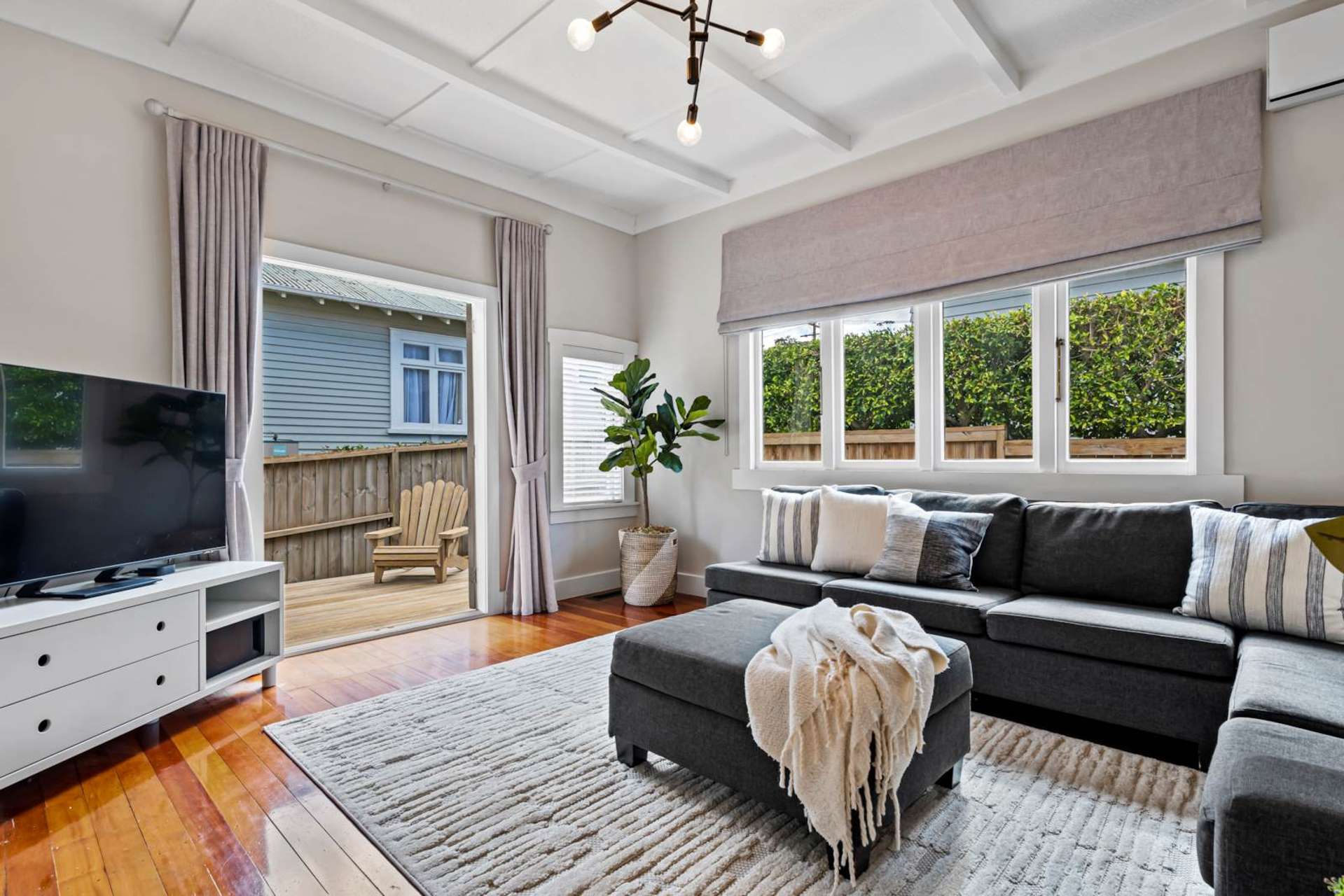 35a Queensway Three Kings_0