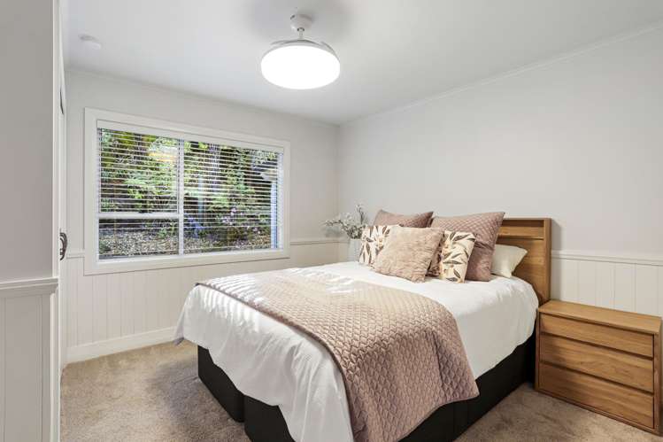 146 Laingholm Drive Laingholm_13