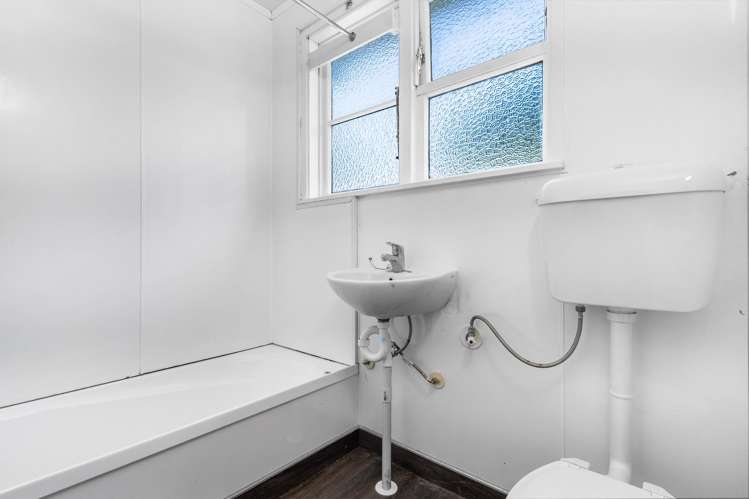 41 Mount Royal Avenue Mt Albert_11