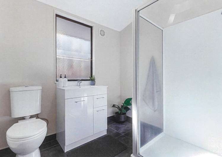 2B Baycroft Avenue Parkvale_28