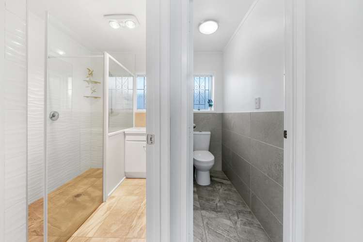 2/56 Archibald Road Kelston_16