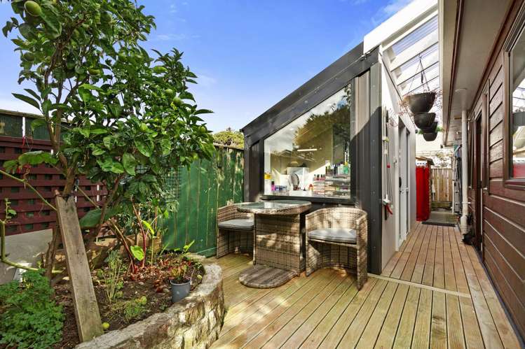 2/45 Copeland Street Hutt Central_11