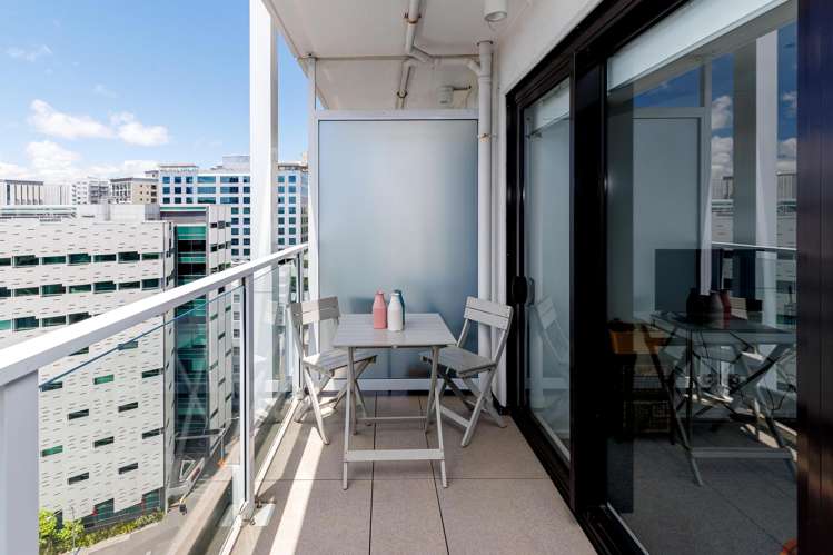 1702/8 Airedale Street_2