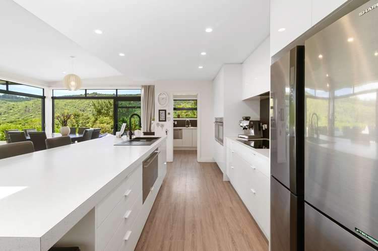 19h Te Mu Road Lake Tarawera_12