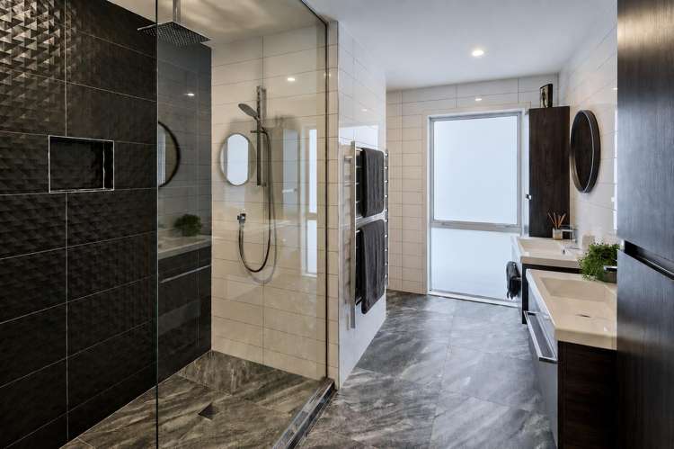 60 Endeavour Drive Whitby_11