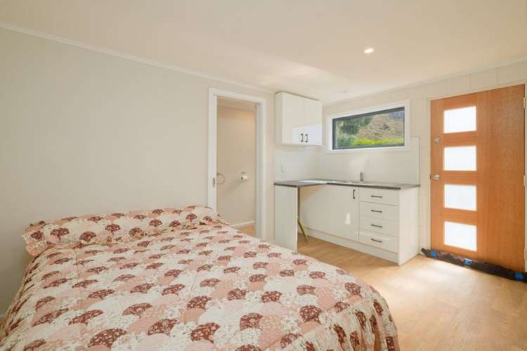 2/1 Weka Road South Bay_29