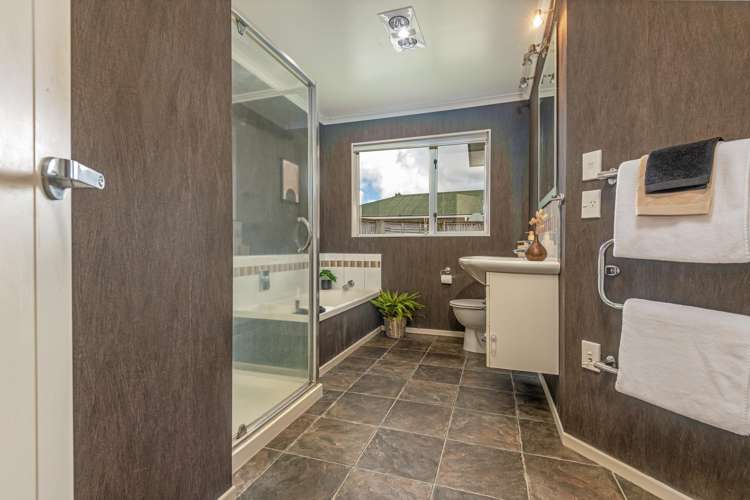 58 Karina Terrace Roslyn_12