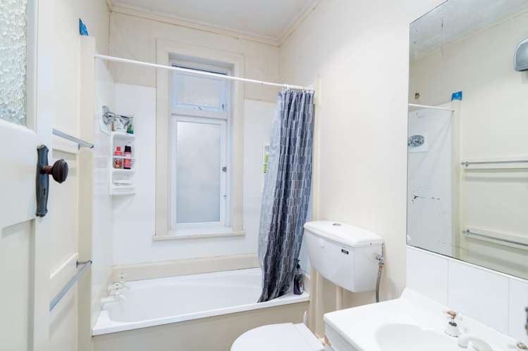 11 and 13 Udy Street Petone_12