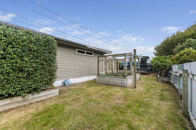 98 Fairfield Road Hawera_24