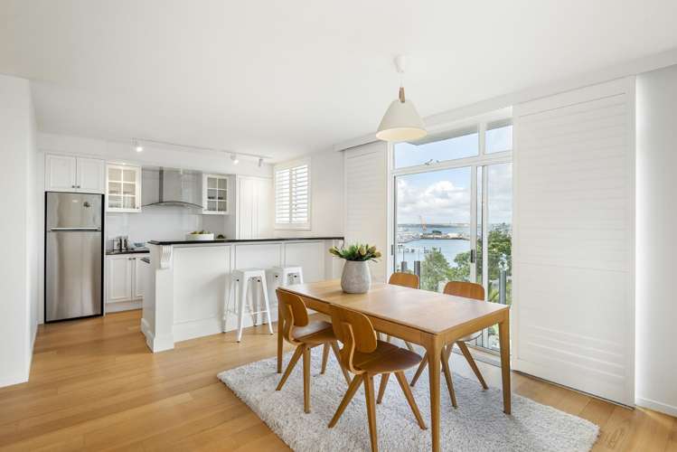 3/25 Stanley Point Road Devonport_3