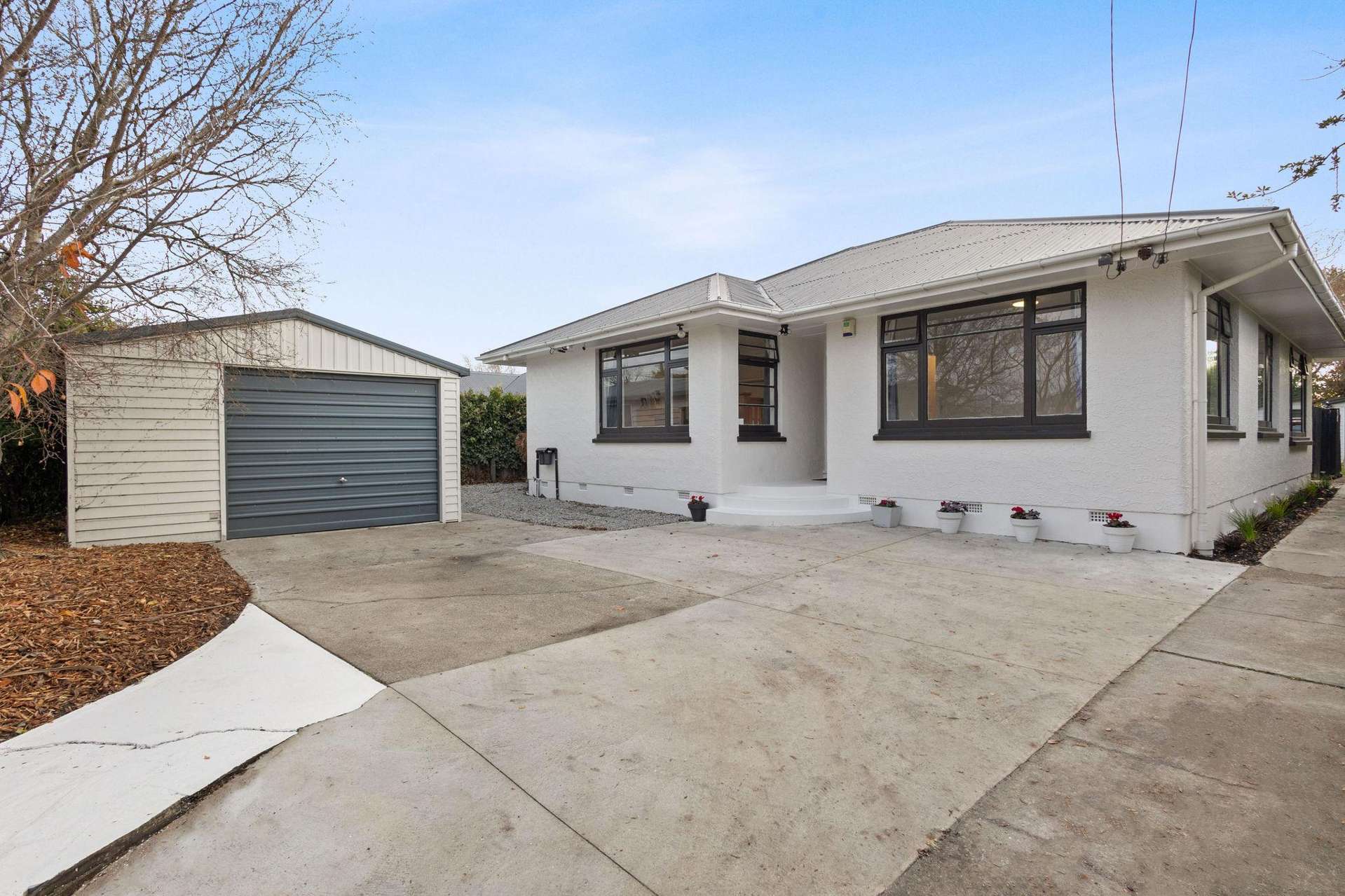 1/22 Downing Street Hoon Hay_0