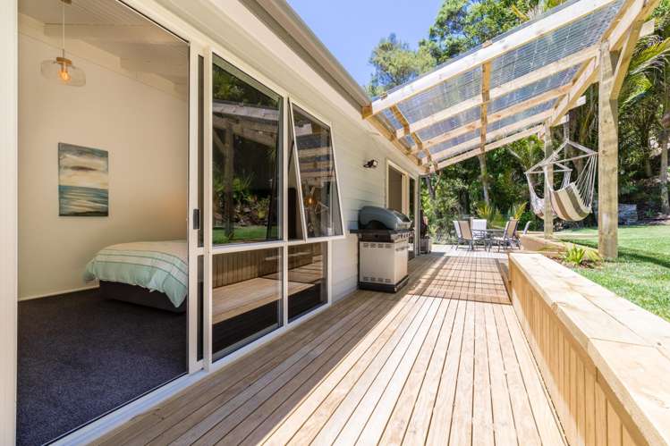 2a Warner Park Avenue Laingholm_16