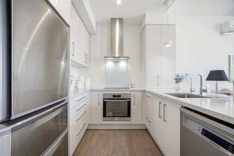 B6/18 Oteha Valley Road Extension Albany_12