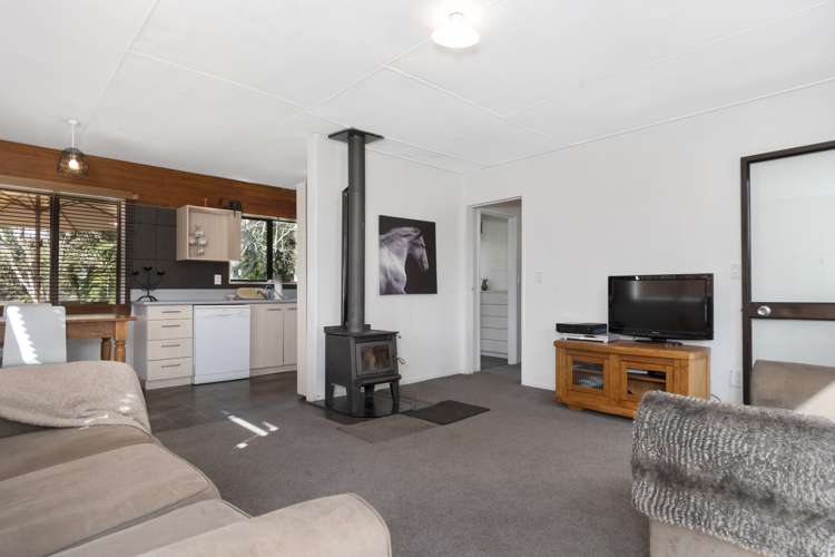 8 Poland Street Waikino_6