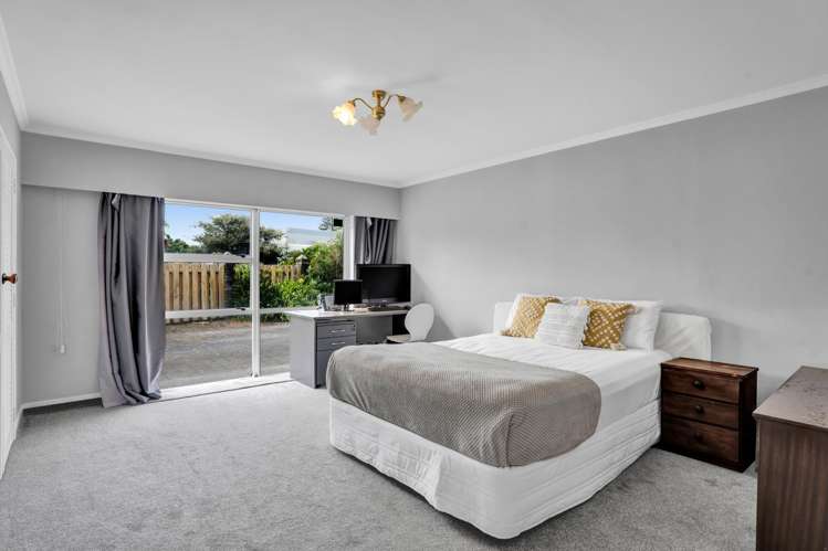 14 Heaphy Road Opunake_15