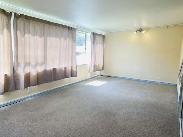 42 Caen Road Panmure_5