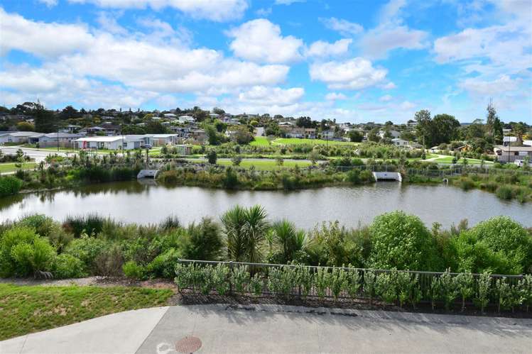 3 Couldrey Crescent Red Beach_1