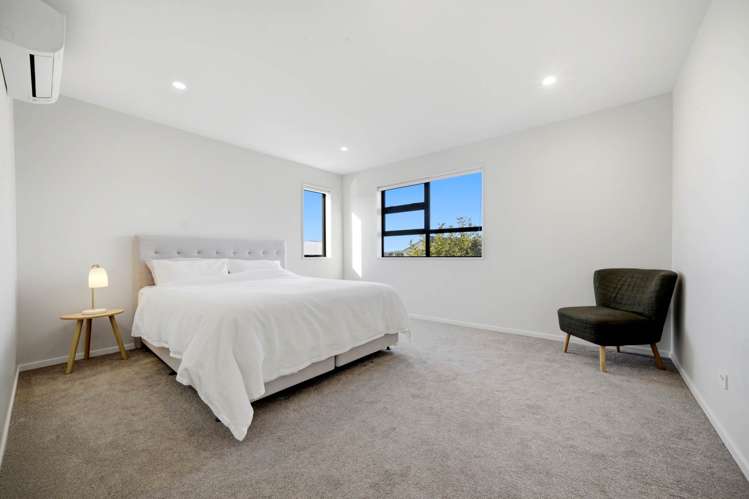 2 Whakatere Lane Hobsonville_13