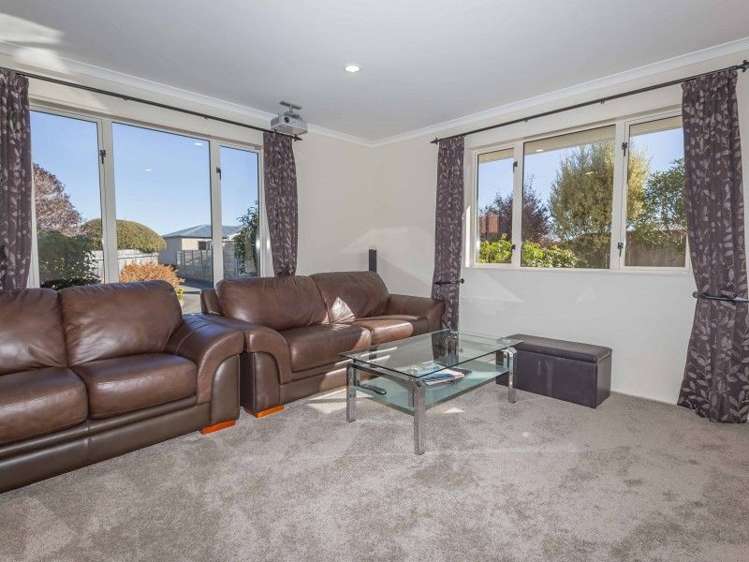 25 Otia Drive Richmond_9