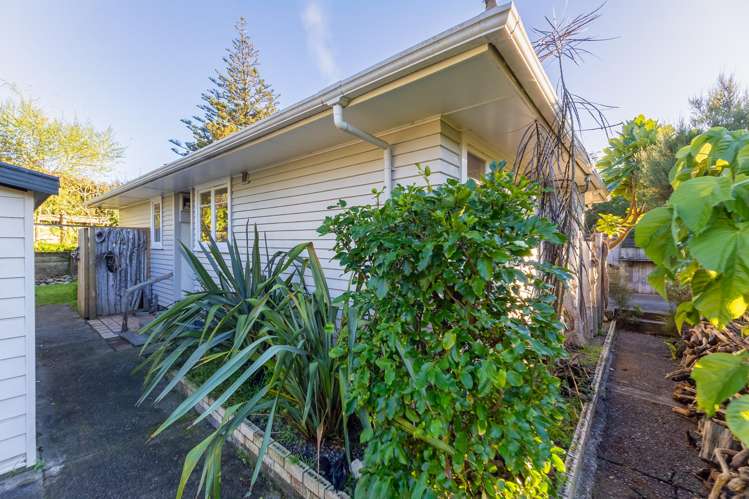 5 Leinster Avenue Raumati South_21