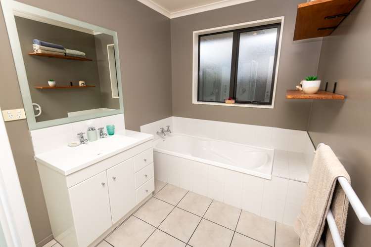 194 Harrison Street Allenton_18