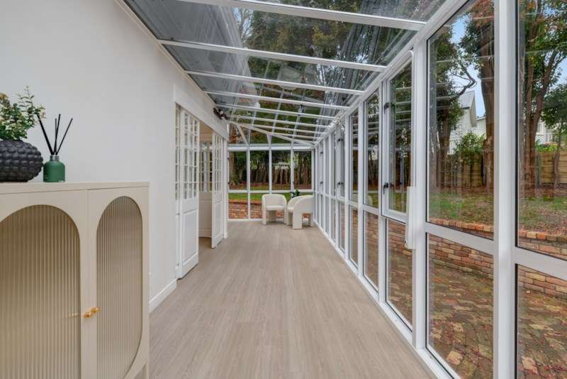 147b Whangaparaoa Road in Red Beach, Rodney