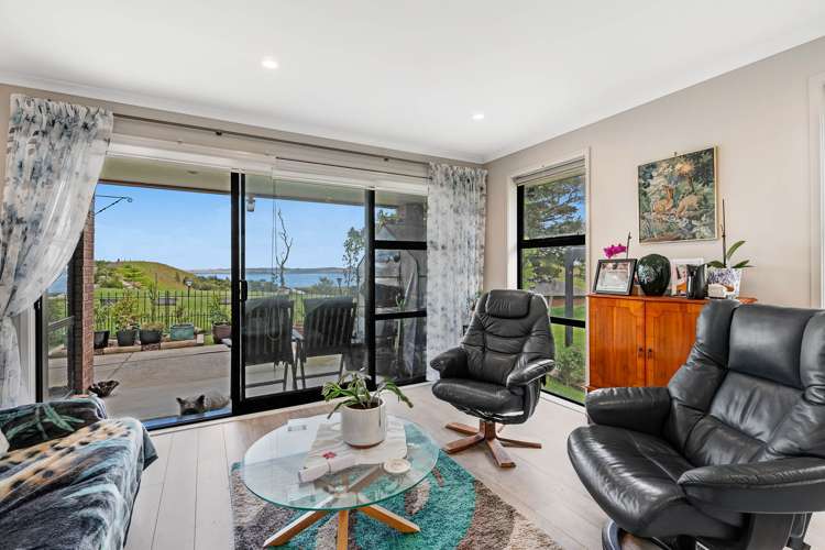 3390C Kaipara Coast Highway Glorit_5