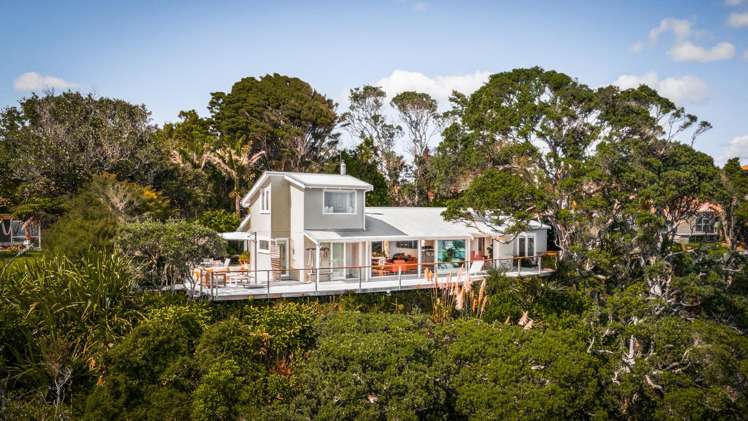 39 Oaia Road Muriwai_12