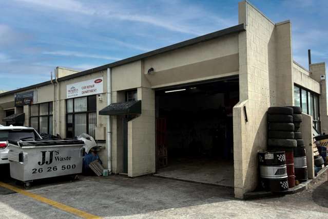 Mana Place Industrial Unit - 80m&sup2;