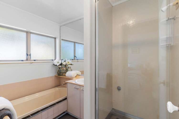 53 Centorian Drive Windsor Park_19