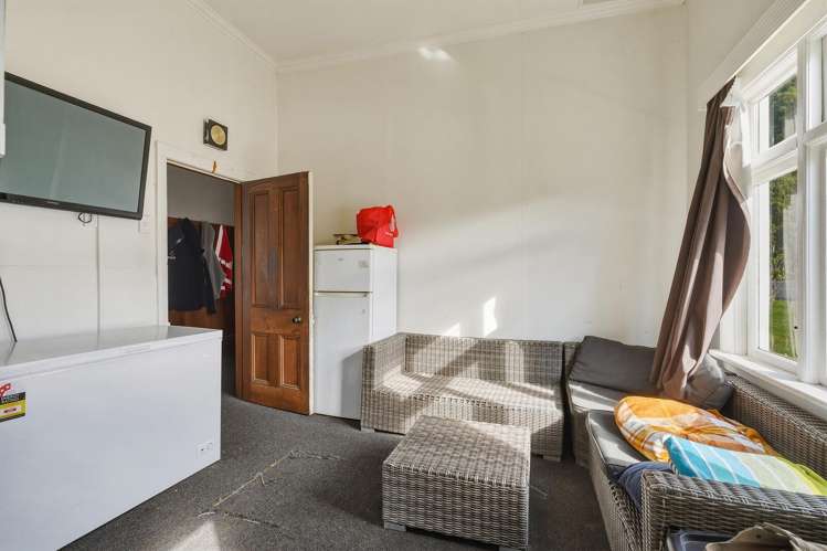 4 Duke Street North Dunedin_13