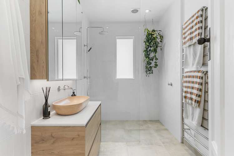 2/75 Queen Street Northcote Point_7