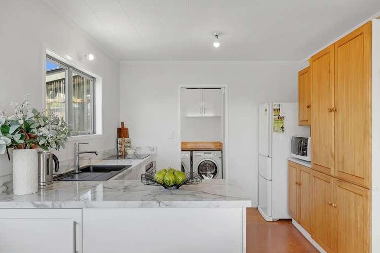 14 Tikati View Titahi Bay_10