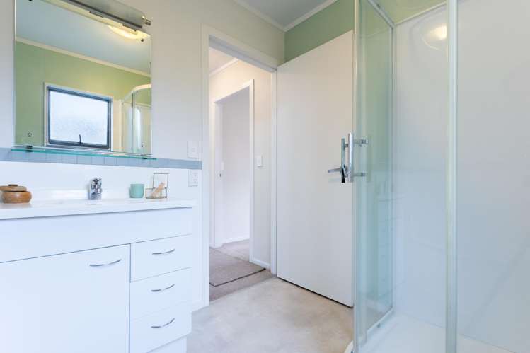 2a Kokako Road Otaihanga_19