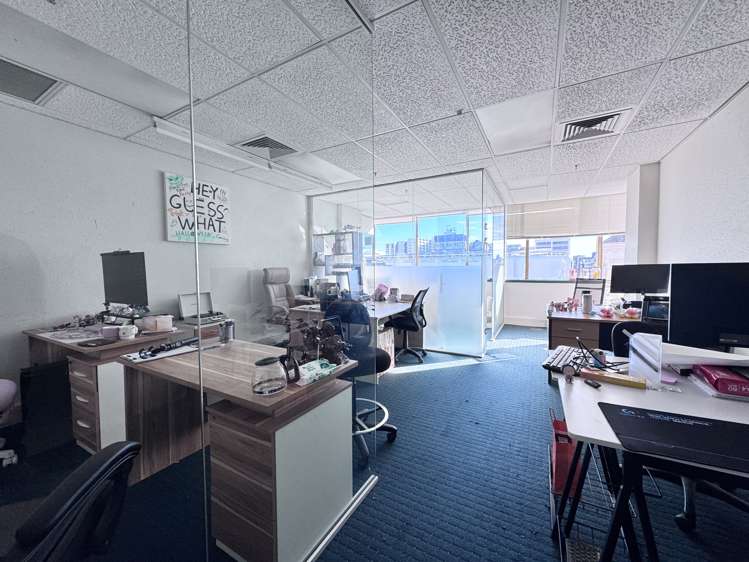 Suite 6/8/300 Queen Street Auckland Central_2