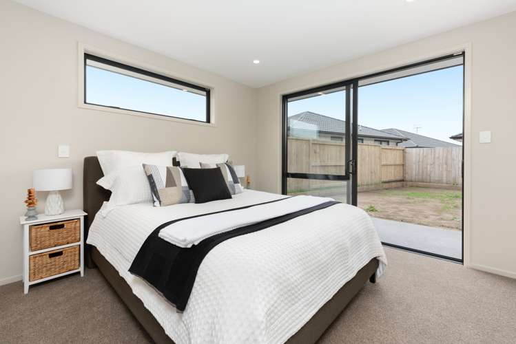 7 Kahuparere Crescent Pyes Pa_9