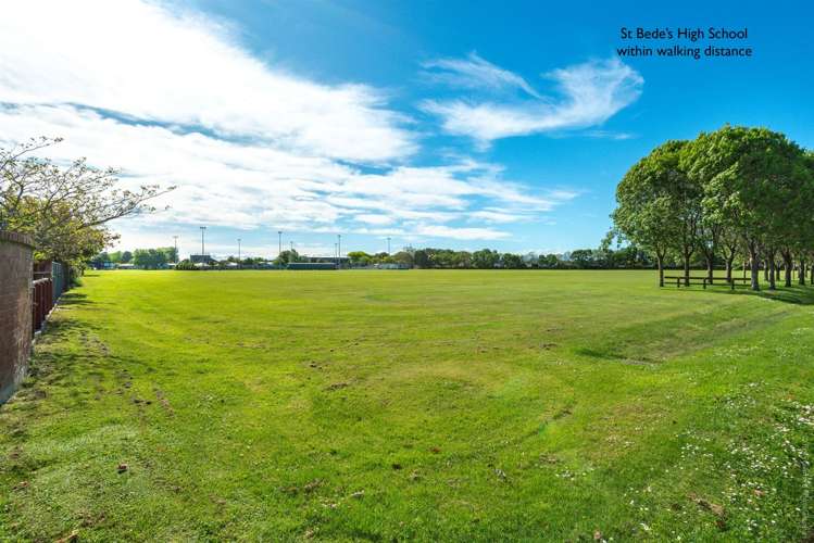 12 Sheraton Place Redwood_25