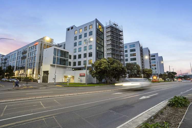 725/8 Dockside Lane Auckland Central_16