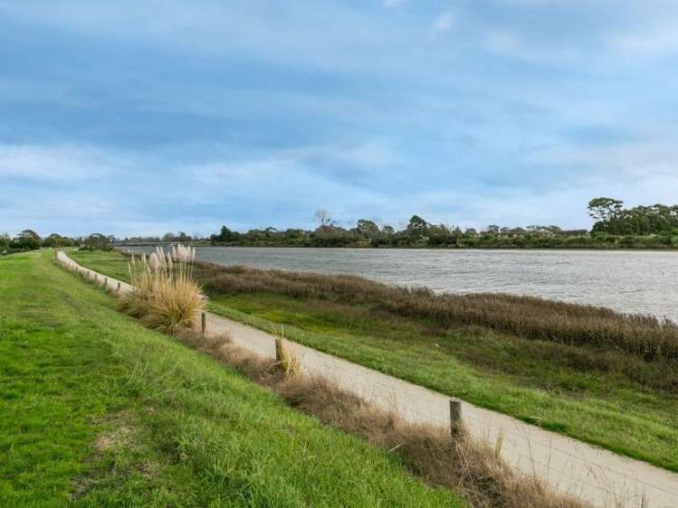 15 Old Ferry Road Clive_20