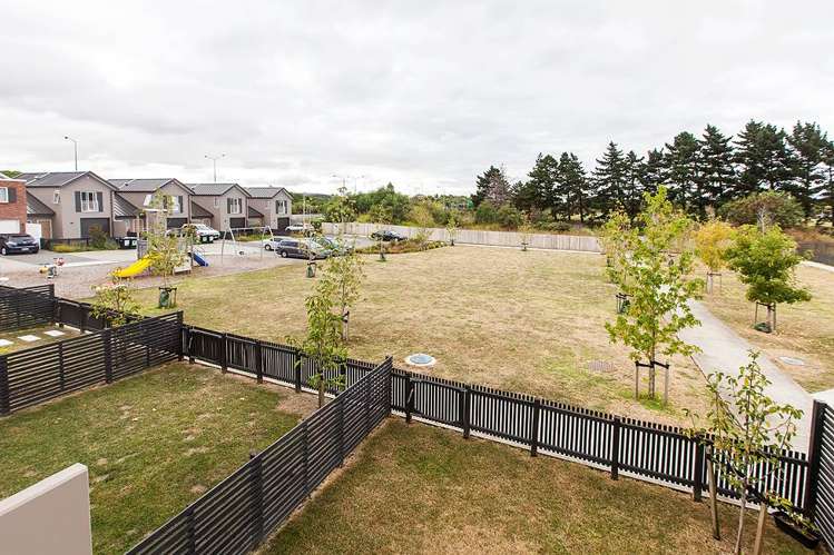 5 Kaihua Terrace Mangere Bridge_14