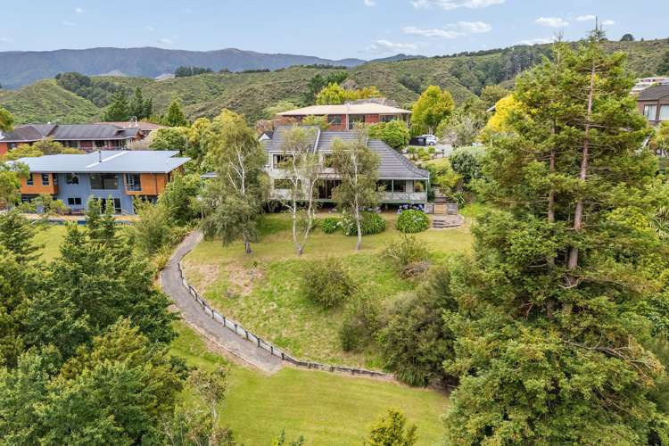 10 Plantagenet Grove Kingsley Heights_29